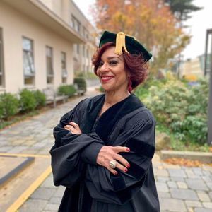 Meet your Posher, Renel